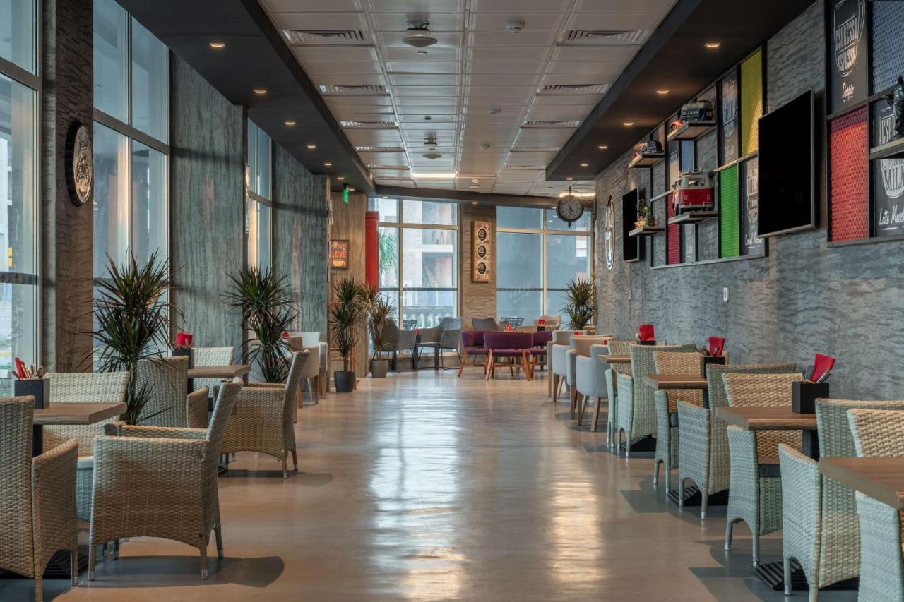 Park Inn By Radisson Jubail Industrial City エクステリア 写真